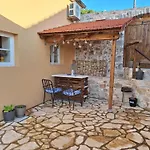 Holiday House \