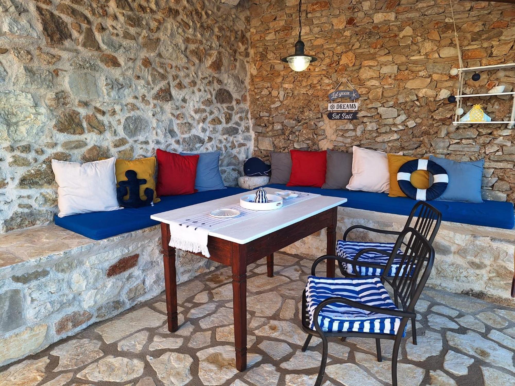 Vila House 